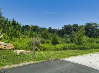 14 Crownview Ct, Sparta, NJ 07871