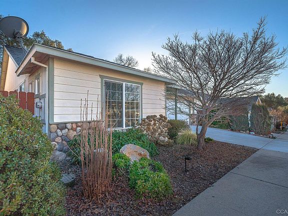 2nd image of 978 Country Ln #16