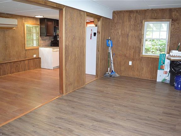 4th image of 1278 Carolina St