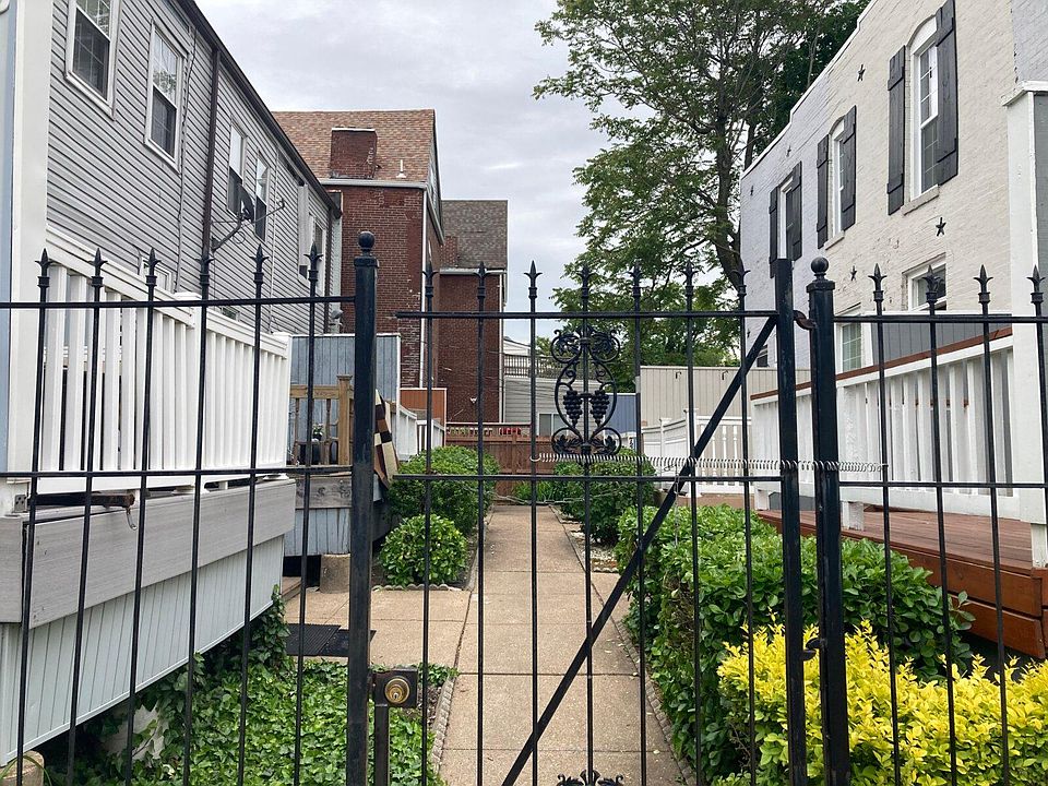 1st image of 728 N Newstead Ave
