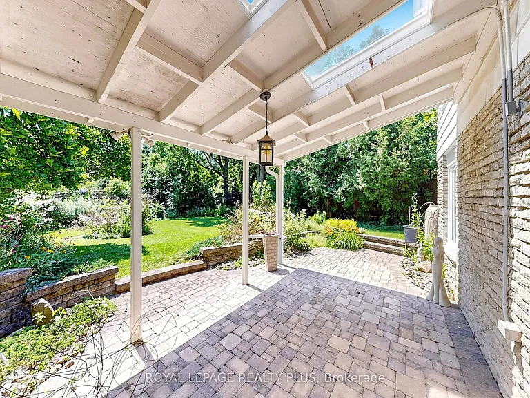 2328 Yolanda Dr — Photo 28