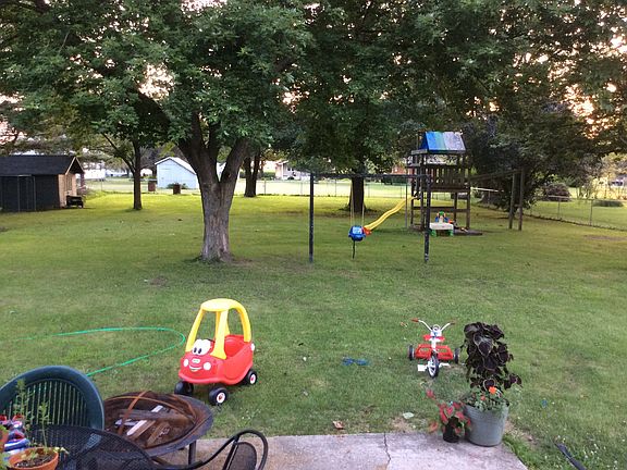 Large fenced back yard