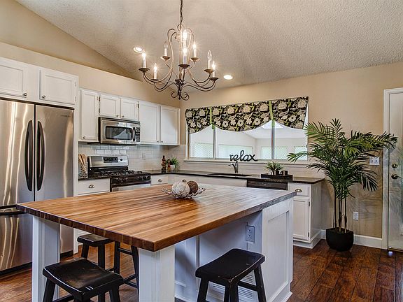 5th image of 21505 Omaha Ave
