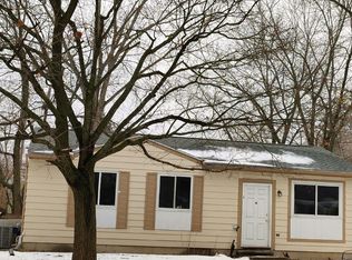 1311 Mark Twain Dr, Lansing, MI 48911