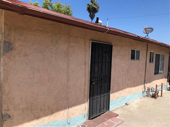 3rd image of 1168 W Mabel Ave