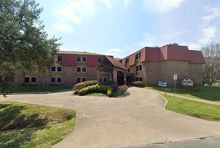 Pecan Village Apartments — Photo 4