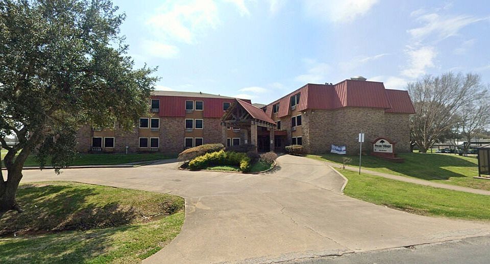 Building Photo 4