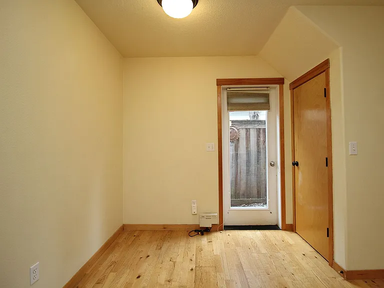 5612 SE 22nd Ave — Photo 14