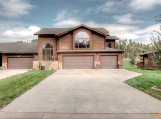 1270 Duffer Dr, Rapid City, SD 57702