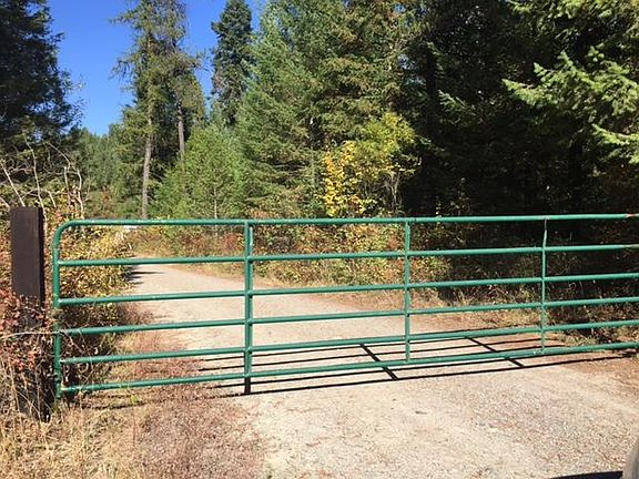 2nd image of 1821 Granite Loop