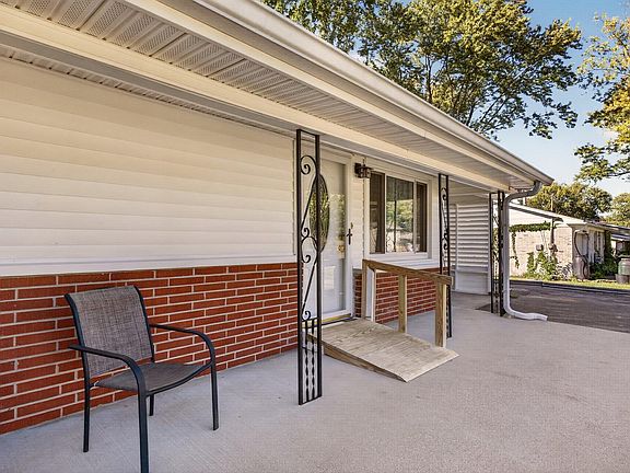 5th image of 6021 W Merry Way Ln