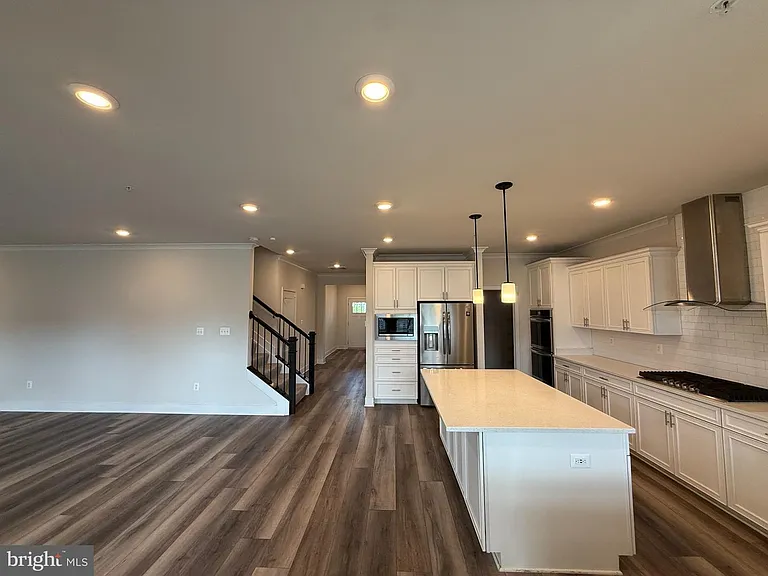 1407 Pinkerton St — Photo 5