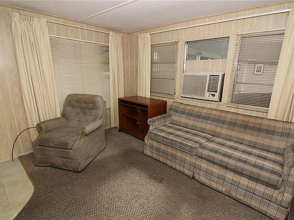5th image of 4426 Mobilaire Dr