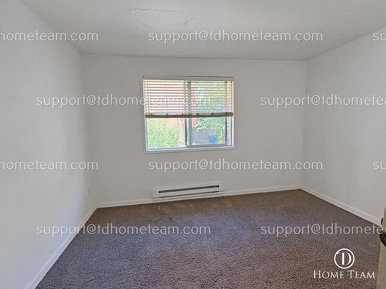 1916 E Fir St — Photo 7
