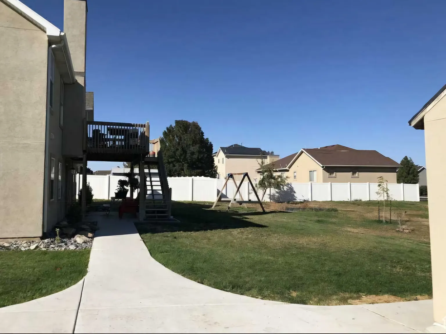 3 bed, 1500 sqft, $1,850 — Photo 2