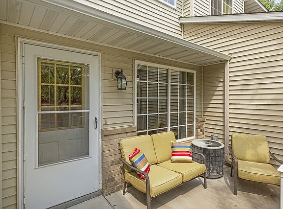 2nd image of 1605 Riverwood Dr