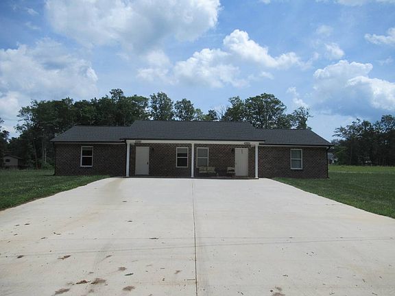 3rd image of 3784 English Oak Dr