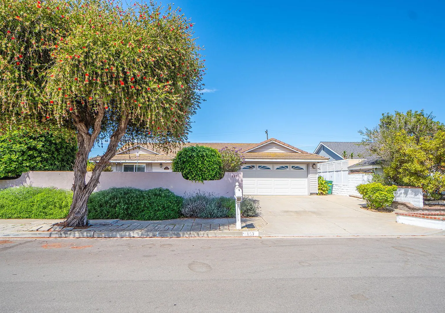 Four Bedroom Goleta Home Near the Beach! — Photo 1