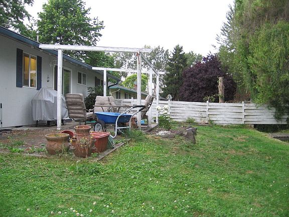 5th image of 5817 63rd Ave NE