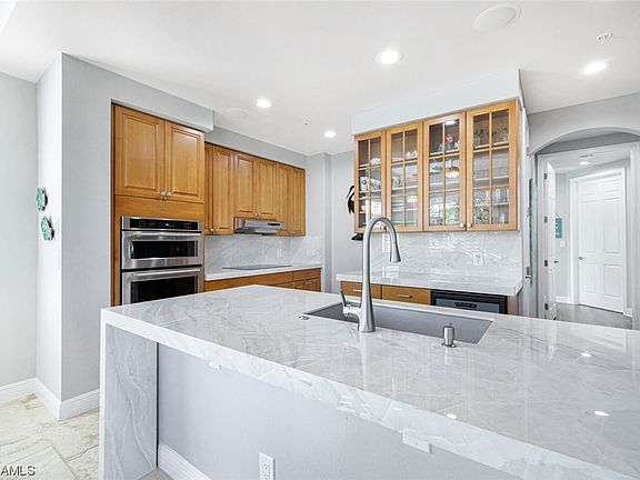 2nd image of 5917 Tarpon Gardens Cir APT 102