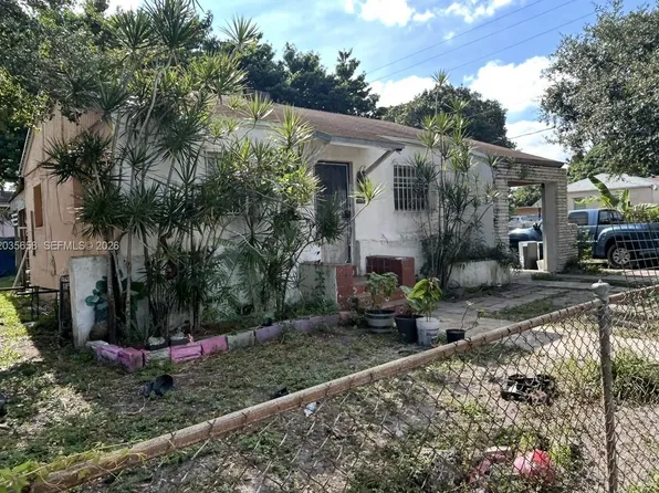 1892 NW 42nd St, Miami, FL 33142