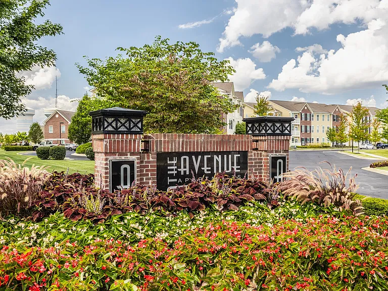 The Avenue at Polaris Apartments — Photo 22