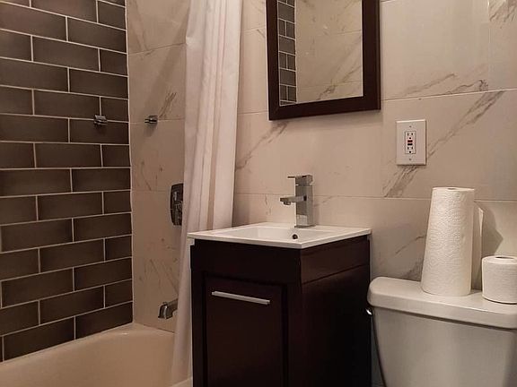 2nd image of 280 W 117th St #2BB