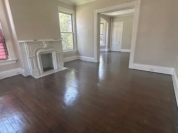 5th image of 240 William St Floor 1