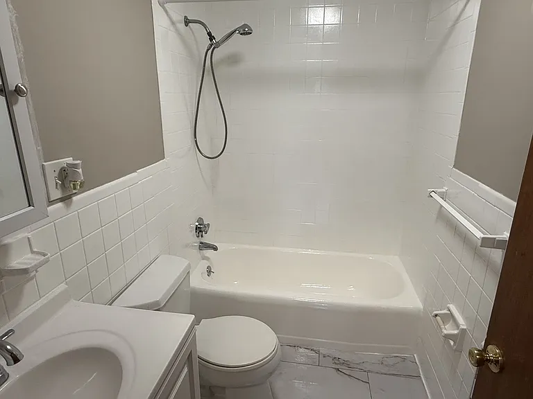 255 Elm St #204 — Photo 8