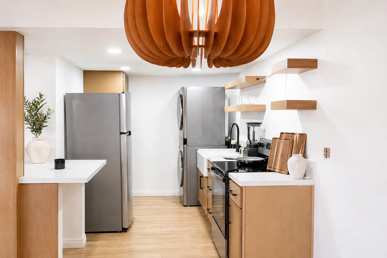2 bed, 1012 sqft, $1,780 — Photo 1