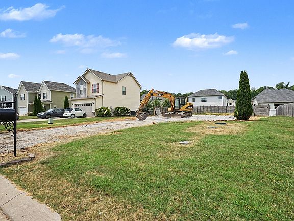 4th image of 1116 Selous Dr