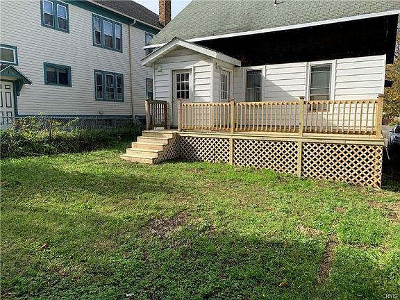 4th image of 1673 Dudley Ave