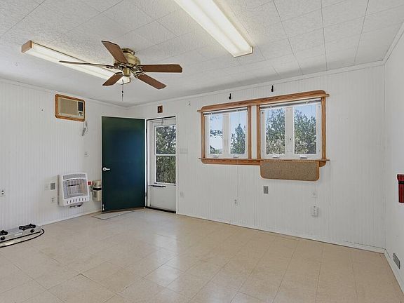 4th image of 104 Century Ln