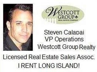 10 Watson St, East Islip, NY 11730