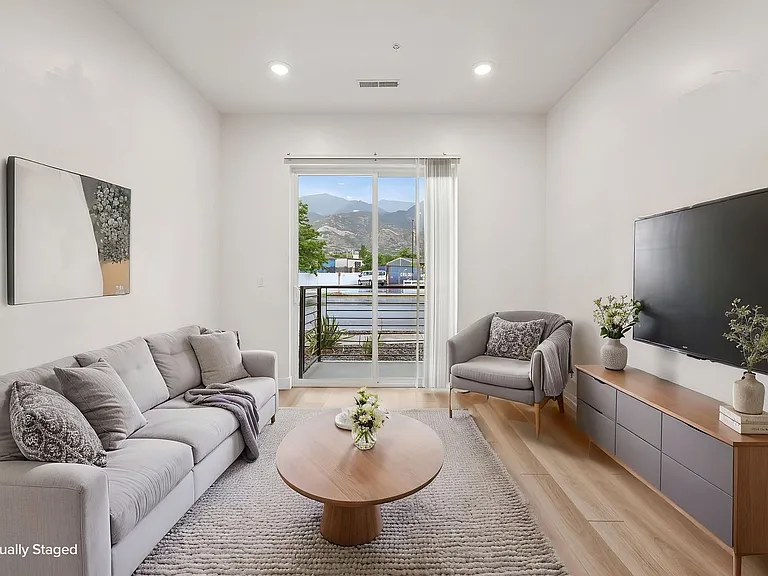 Wasatch View Apartments — Photo 43