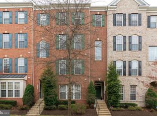 2272 Margraf Cir #378, Woodbridge, VA 22191