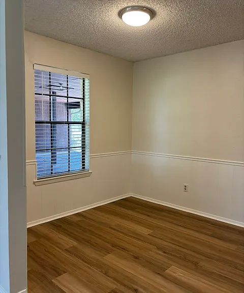 Dining area and front exterior window.