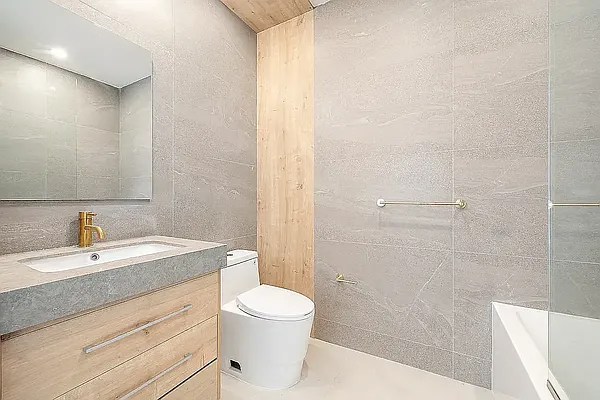 Rented by Watermark Capital Management LLC | media 11