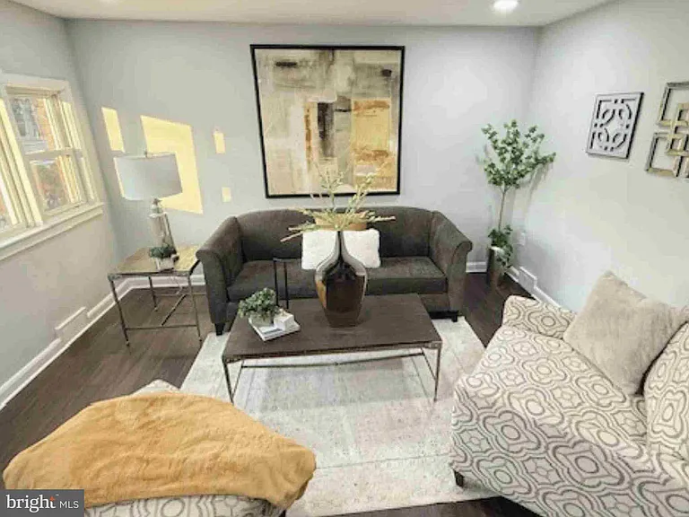 2220 Brunswick Ave — Photo 4