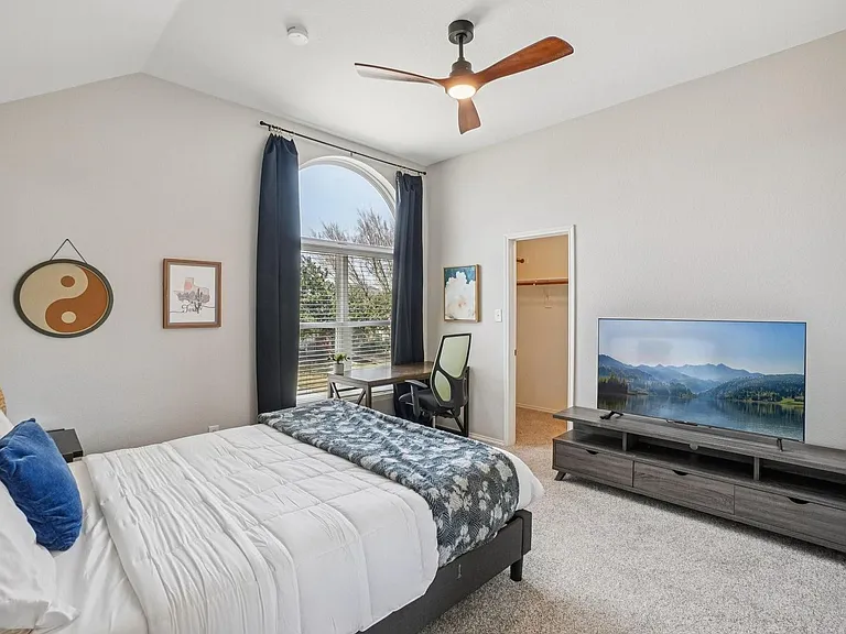 5825 Shetland Cir — Photo 18