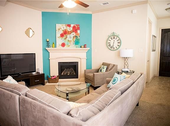 4th image of 184 Carrington Ln