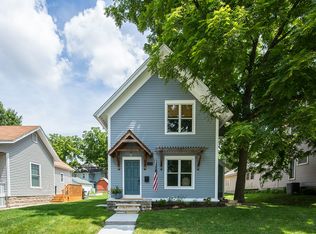 973 11th St, Marion, IA 52302