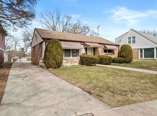 2450 Spruce Rd, Homewood, IL 60430