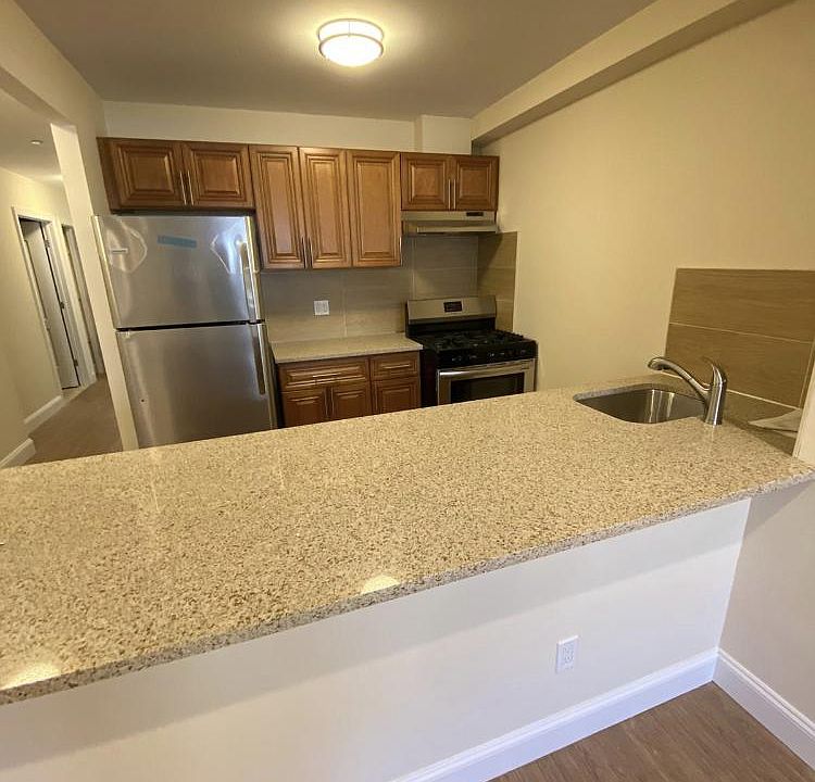 1st image of 6654 69th St #1