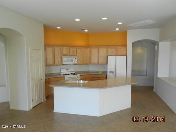 4th image of 6112 N Placita San Agustin