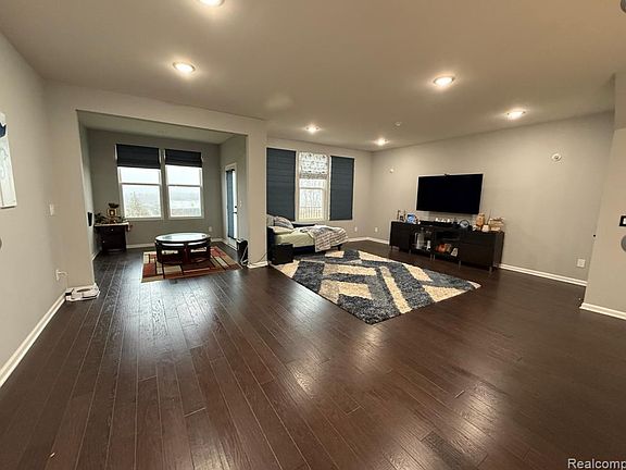 3rd image of 4811 Broomfield Way #Na