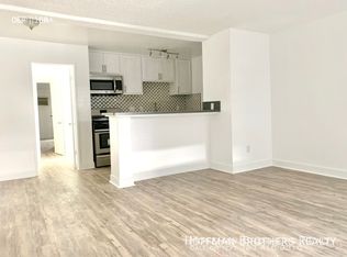 6553 La Mirada Ave #17A, Los Angeles, CA 90038