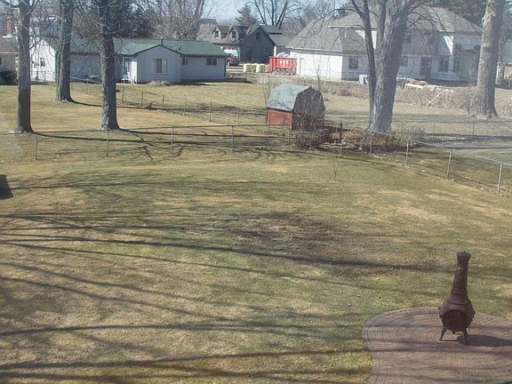 Plenty of room for entertaining! Walk out deck with paver p