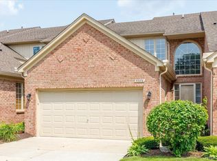 55376 Boardwalk Dr, Shelby Township, MI