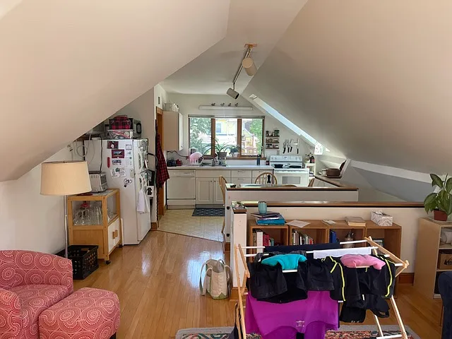27 Clinton St — Photo 6
